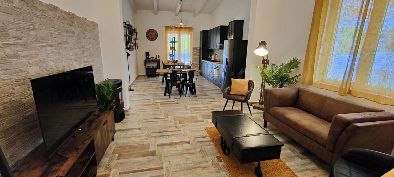 Janus Casa Nel Verde - Relax Pool & Spa Giano Vetusto 外观 照片